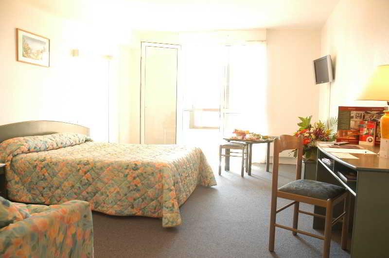 Inter-Hotel Bordeaux Meriadeck Alton Exterior photo